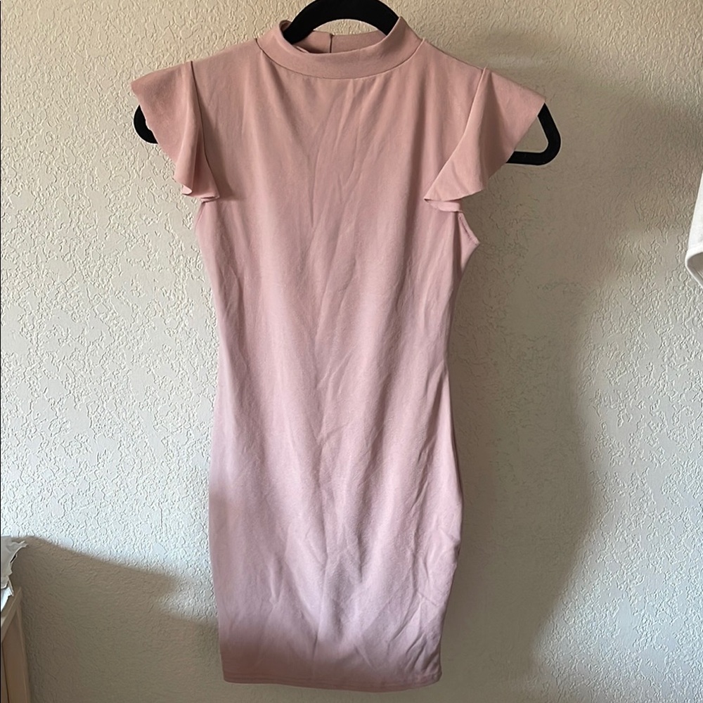 Elegant Pink Sleeveless Dress